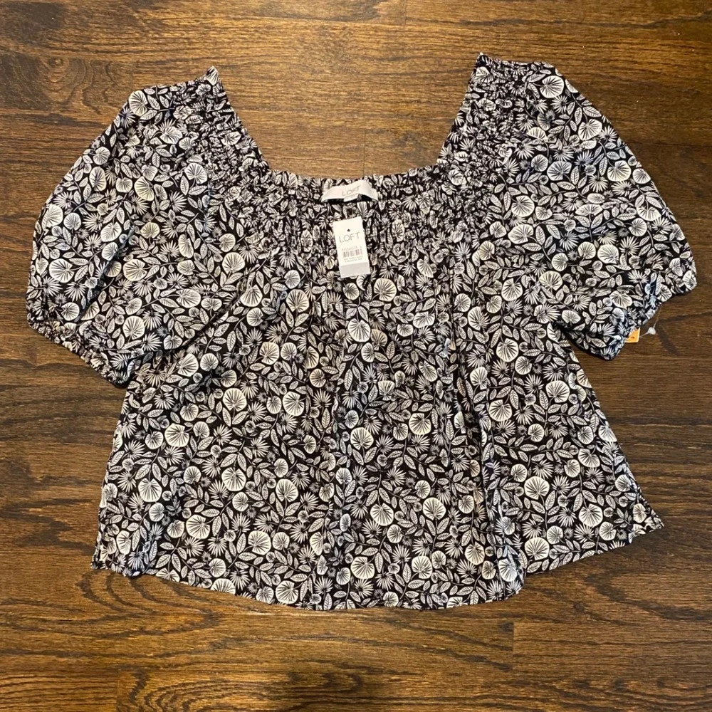 LOFT Black Floral Print Square Neck Smocked Puff Sleeve Top Blouse‎ - M